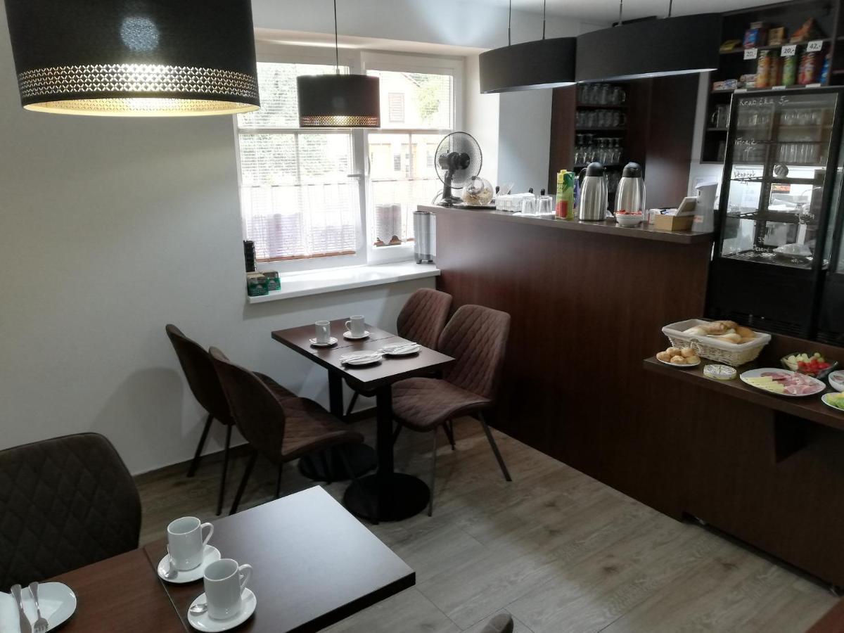 Penzion A Wellness - Jilan, Naves Svobody 39, Оломоуц Экстерьер фото