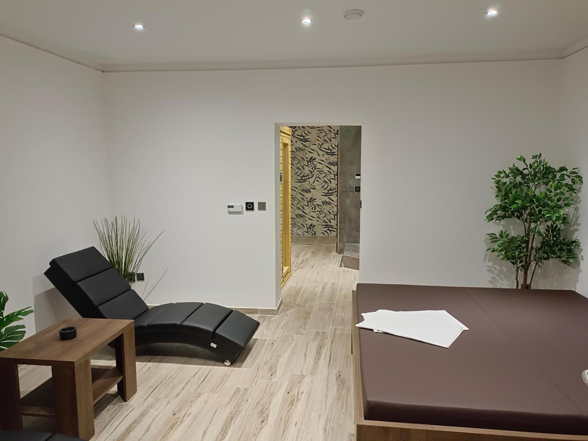 Penzion A Wellness - Jilan, Naves Svobody 39, Оломоуц Экстерьер фото